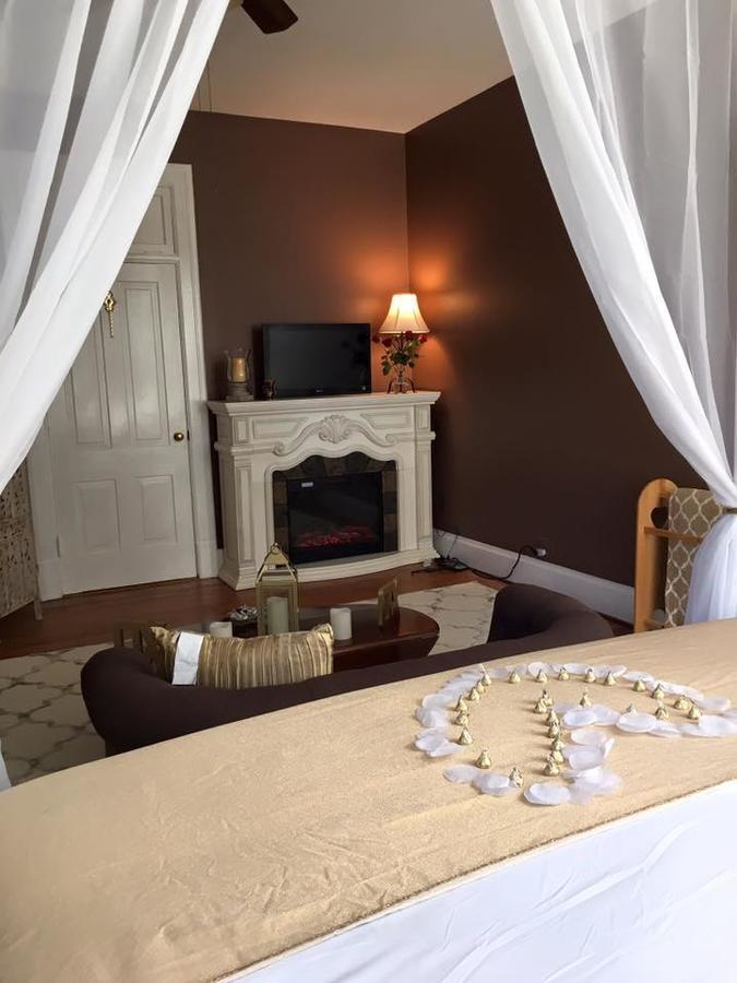 Winridge Manor Bed And Breakfast Madison Heights Dış mekan fotoğraf
